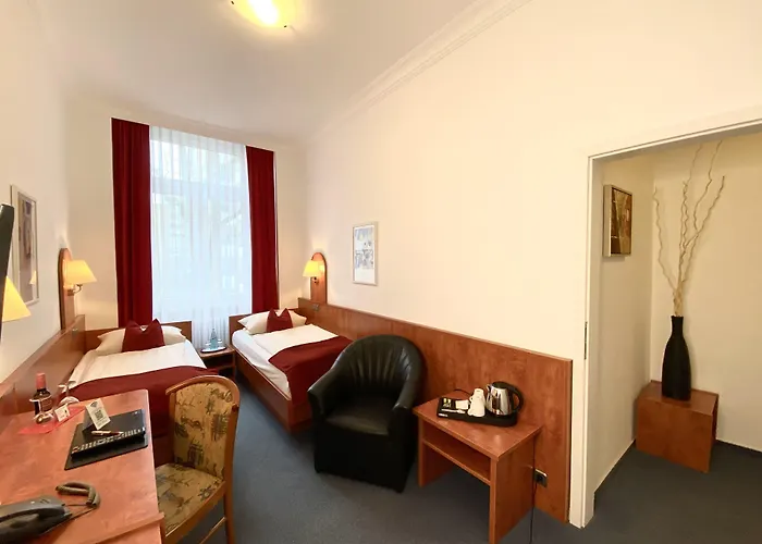 West An Der Bockenheimer Warte Отель 3*