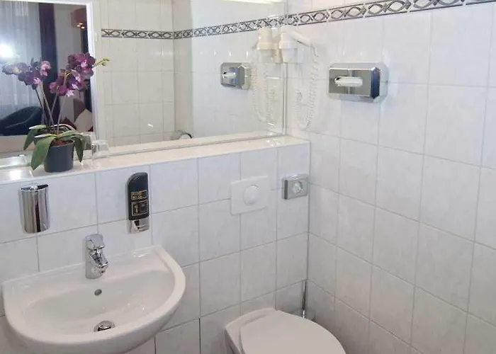 West An Der Bockenheimer Warte Hotel 3*